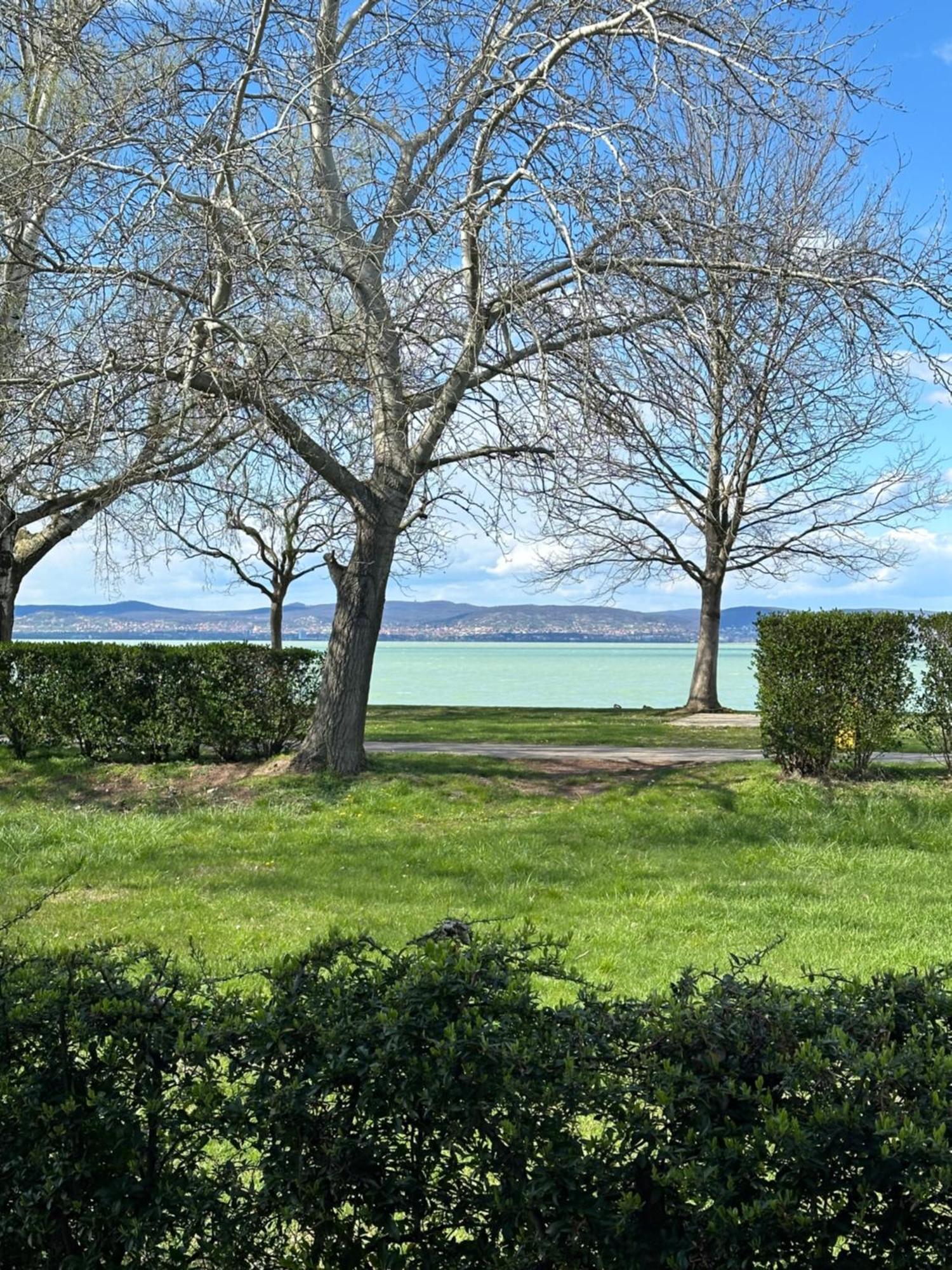Waterfront Apartmanok Zamárdi Kültér fotó
